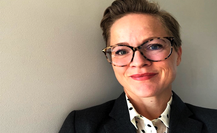 sara thumb portratt v2